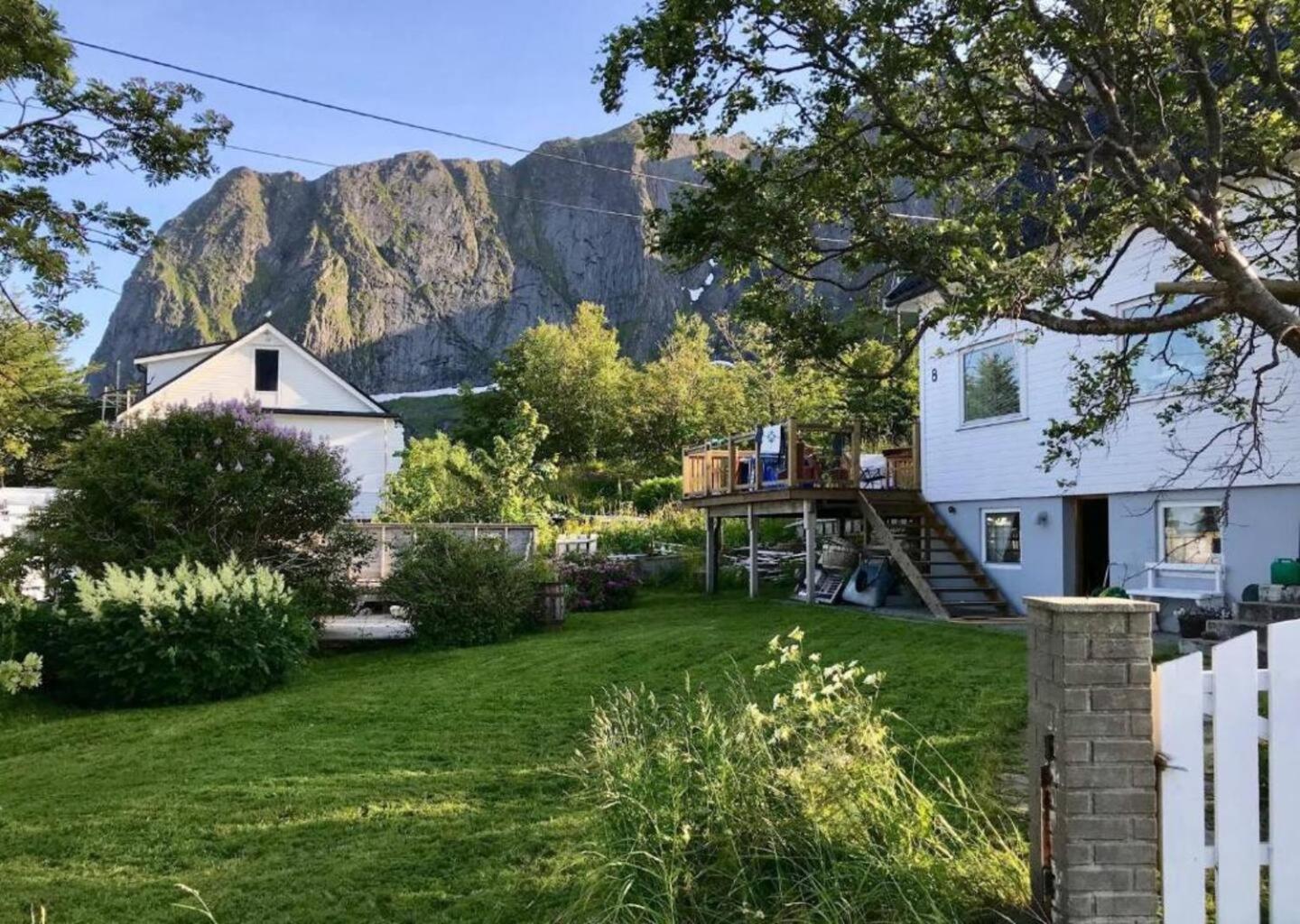 Reinefjorden Lodge Exterior photo