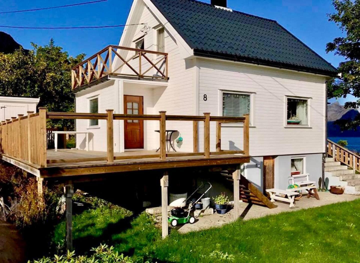 Reinefjorden Lodge Exterior photo